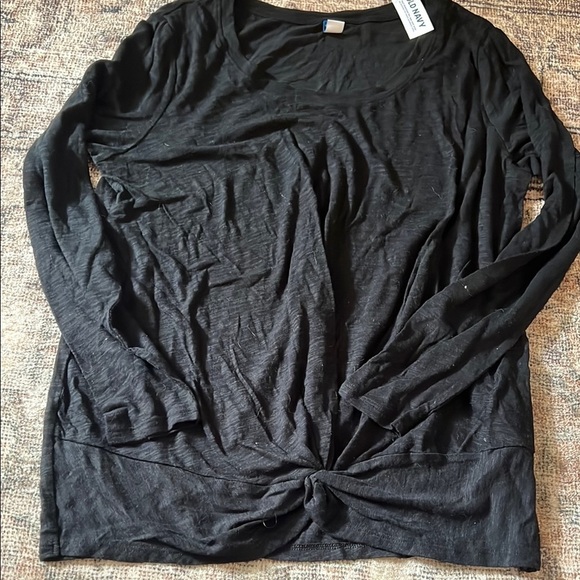 Old Navy Maternity Black Long Sleeve Top Size Medium NWT - Picture 1 of 1